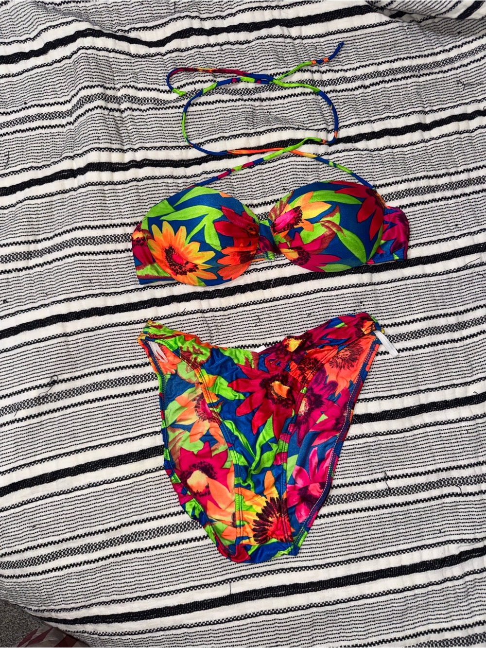 VINTAGE Unworn Too Hot Brazil bikini